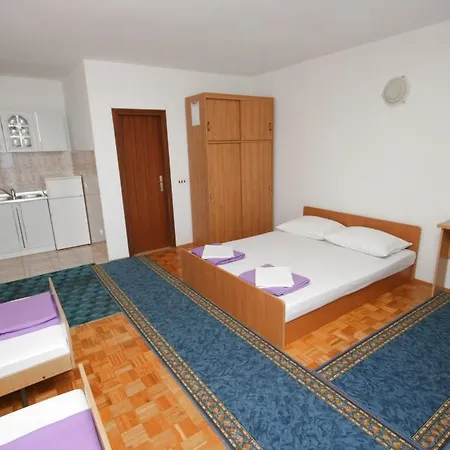 Studio Podaca 6736a * Veliki Drvenik